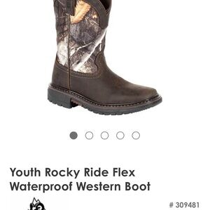 Youth Waterproof Western Boots - Brown/Camo